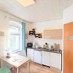 Urlaubsmagie - Ferienwohnung Tagpfauenauge - Garten Mit Terrasse & Saisonaler Pool * Sebnitz