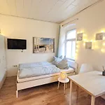 Urlaubsmagie - Ferienwohnung Tagpfauenauge - Garten Mit Terrasse & Saisonaler Pool Sebnitz