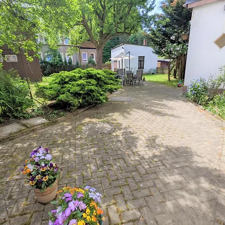 Urlaubsmagie - Ferienwohnung Tagpfauenauge - Garten Mit Terrasse & Saisonaler Pool Sebnitz